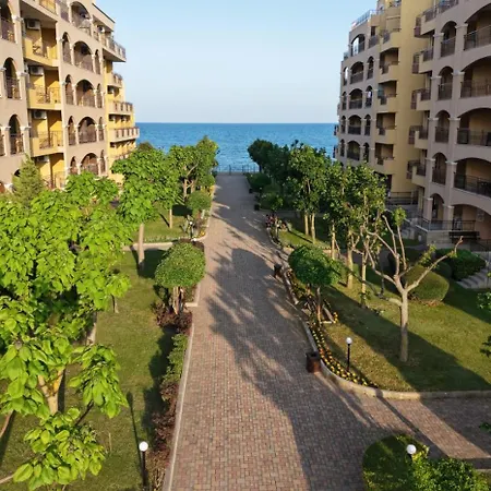 Apartahotel Dl *